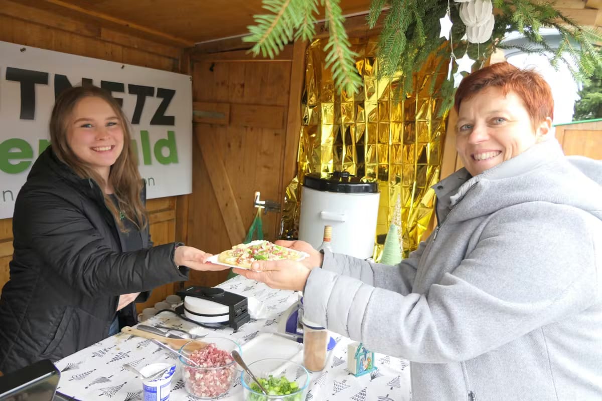 /userdata/04_Veranstaltungen/2025-12-06 Weihnachtsmarkt Selbitz/20251209_215845000_iOS.jpg